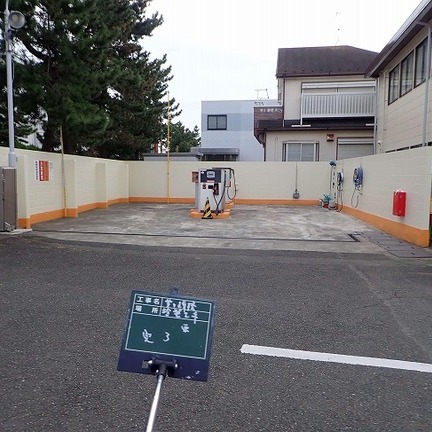 ガソリンスタンド 塗装工事