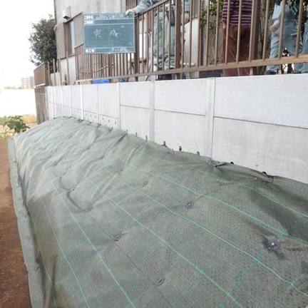 土留め擁壁補修